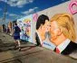 Trump – Xi Kiss