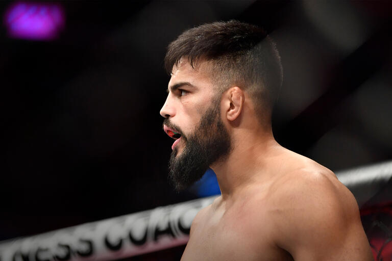 Nasrat Rrr Unfortunate Knockout: Afghan Fighter Nasrat Haqparast Falls to Koylan ...
