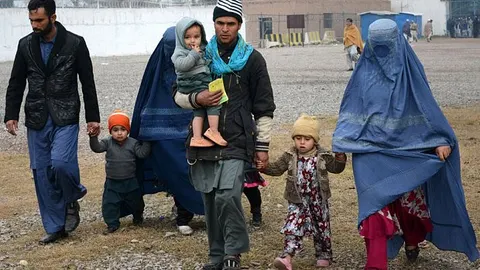 پاکستان به مهاجران افغان تابعیت می دهد!