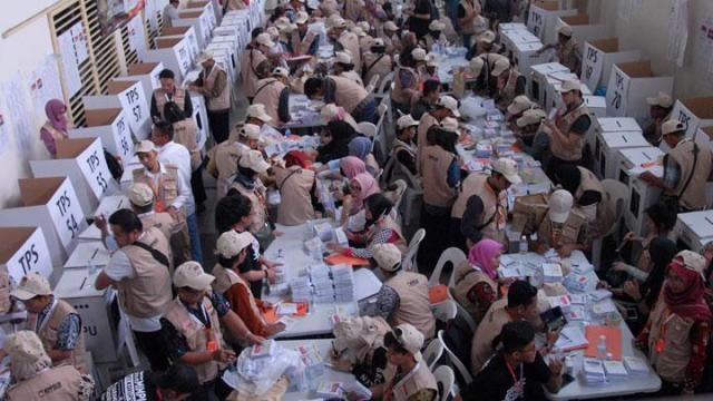 شمارش آرای انتخابات اندونزیا جان ۲۷۲ کارمند را گرفت