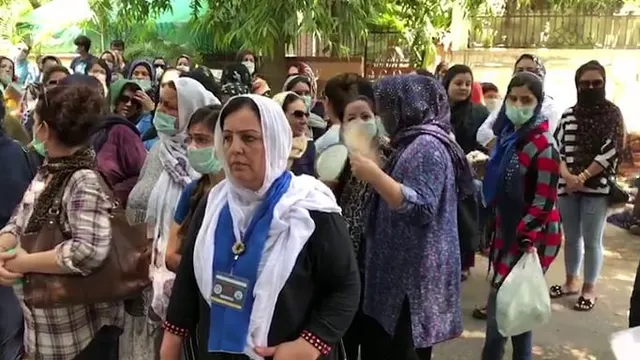 مشکلات مالی و اخراج اجباری، چالش‌های بزرگ زنان افغان در مهاجرت