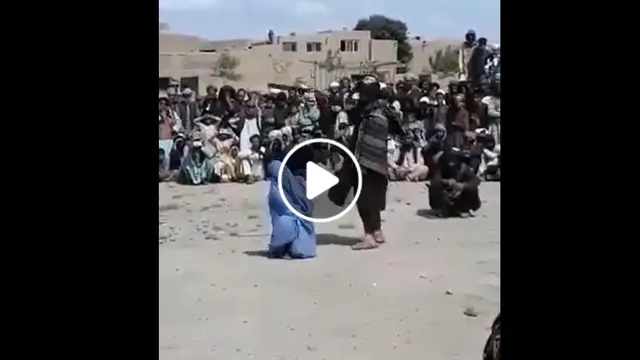 ویدیویی دردناک از دره زدن یک زن توسط طالبان