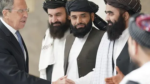 حملات ۱۱ سپتمبر و شروع بحران امنیتی در افغانستان از دیدگاه لاوروف