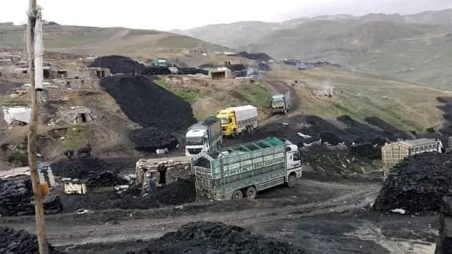 هشدار تحلیلگران اقتصادی از صادرات بی رویه‌ مواد معدنی افغانستان
