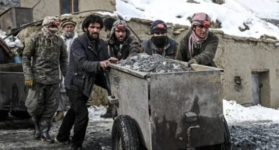 ​سود ۳۰ ملیونی طالبان از فروش زمرد پنجشیر و نفرایت کنر؛ انتقادها از تاراج معادن ملی افزایش یافت