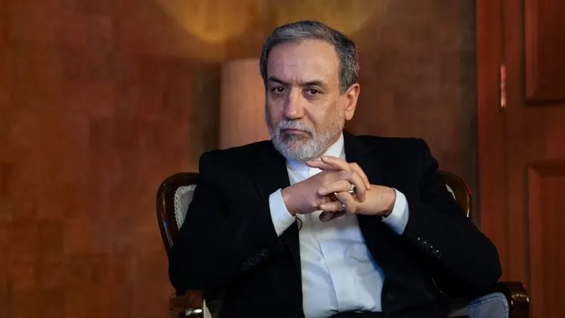 ​تلاش دپلوماتیک ایران برای ثبات میان طالبان و پاکستان؛ عراقچی از احتمال برگزاری نشست منطقوی خبر داد