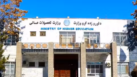 نگرانی محصلان از آینده تحصیلی پس از بسته شدن پوهنتون‌ها