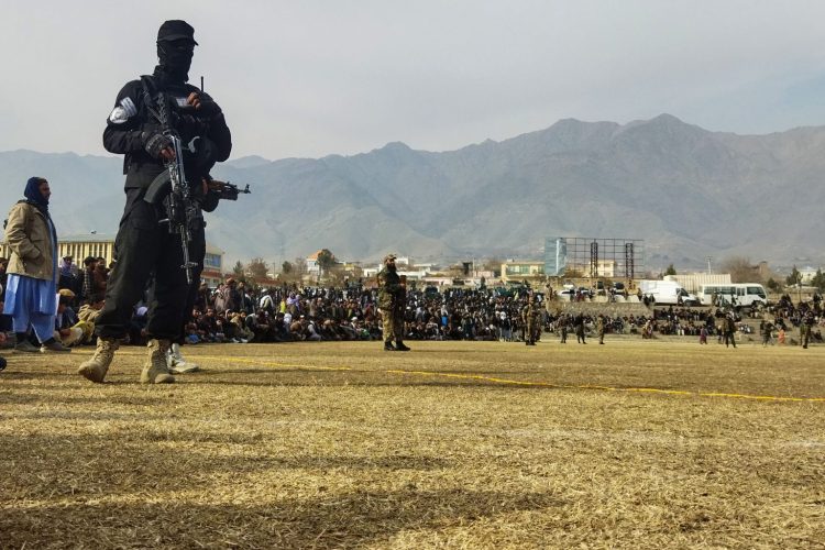 د طالبانو له لوري د نشه يي توکو پر ګردو ۲۱ کسانو ته د شلاخونو سزا ورکړل شوه