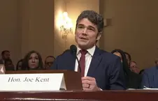 شکاف در تیم امنیتی ترمپ؛ استعفای مقام ارشد امنیتی امریکا در اعتراض به تهاجم علیه ایران