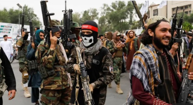 د طالبانو قوماندان فیصل الله فطرات د بدخشان زبک ولسوالۍ ته سفر وکړ