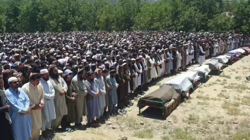 ​درخواست دیدبان حقوق بشر برای تحقیق درباره وقوع جنایات جنگی در مناطق سرحدی افغانستان