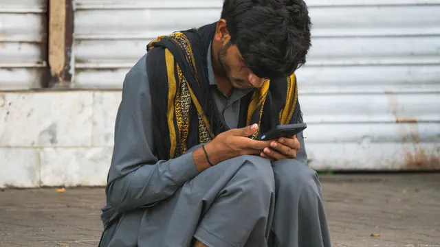 کیفیت نامطلوب اینترنت در افغانستان همچنان یک مشکل اساسی باقی مانده است
