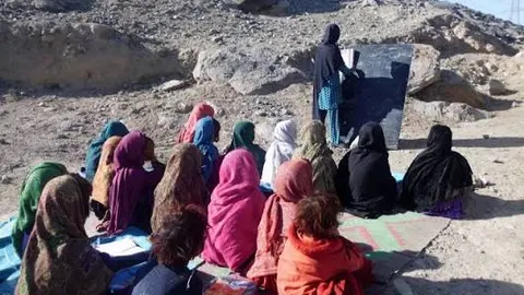 هشدار اوچا از بحران مالی و کمبود شدید آموزگار در افغانستان