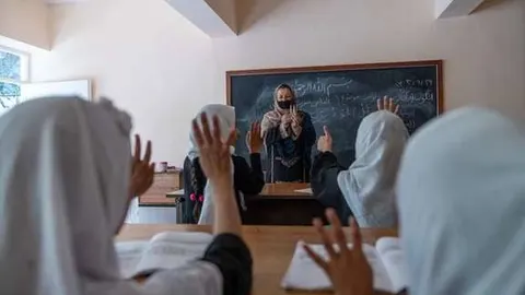 ممنوعیت تجلیل از روز معلم در افغانستان بر اساس مکتوب طالبان